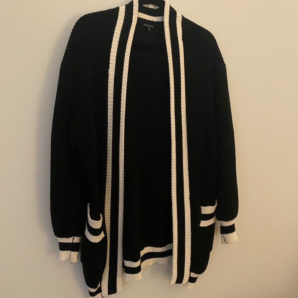 SOOOOLD! ❤️Who What Wear Black and White Cardigan - Picture 8 of 8